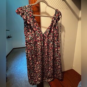 Elegant Floral Midi Dress in Black and Red